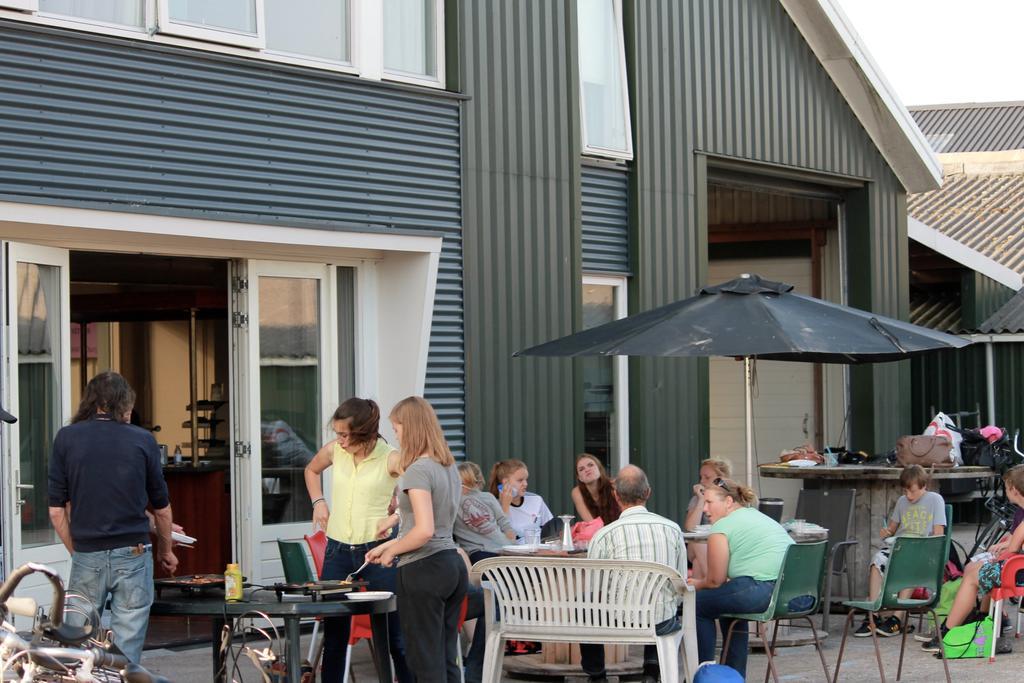 Manege Sanninghoeve B&B Oudega  Rum bild